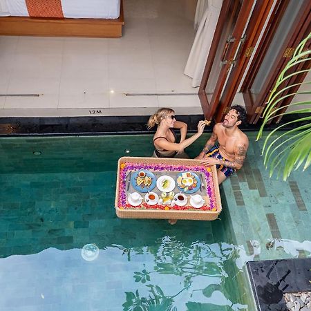Legian Kriyamaha Villa Esterno foto